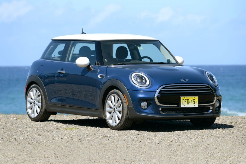 VIN WMWXP5C57J2G64221 Report for the  Cooper