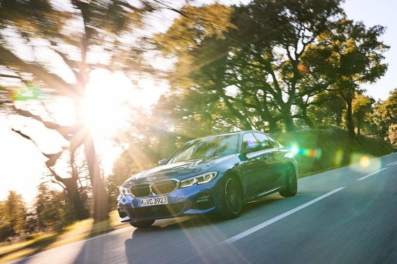 VIN WBA5R1C51KAK11632 Report for the  330i