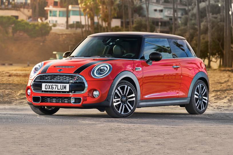 VIN WMWXP5C57K2H97076 Report for the  Cooper